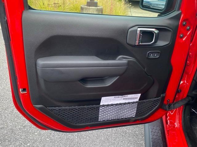 new 2025 Jeep Wrangler car, priced at $39,750