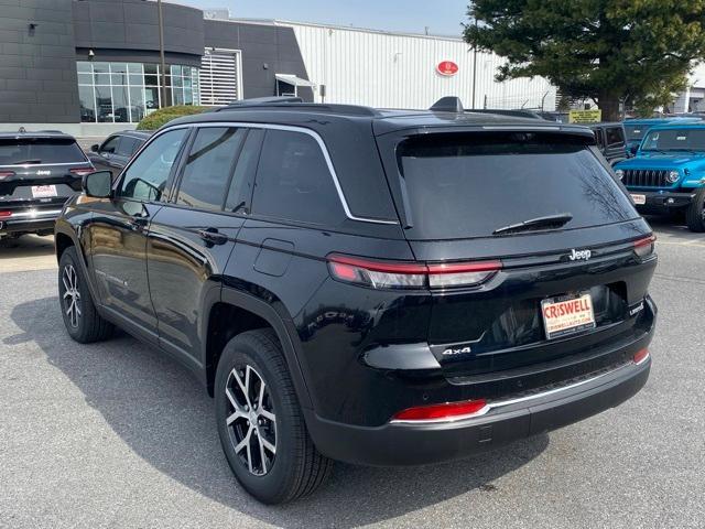 new 2024 Jeep Grand Cherokee car, priced at $50,495