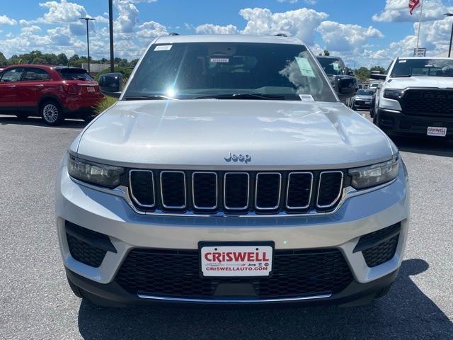 new 2025 Jeep Grand Cherokee car, priced at $44,505