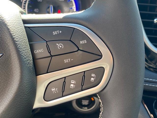 new 2025 Chrysler Pacifica car, priced at $41,500