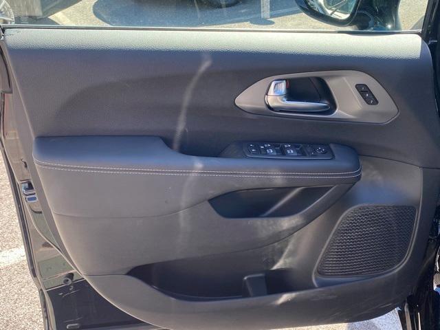 new 2025 Chrysler Pacifica car, priced at $41,500