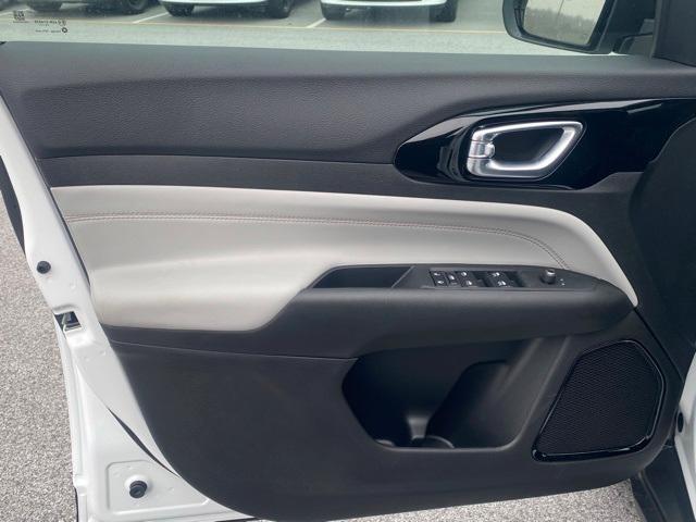 new 2026 Jeep Compass car, priced at $31,000