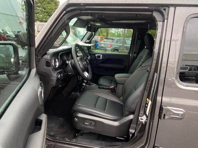 new 2025 Jeep Wrangler car, priced at $59,040