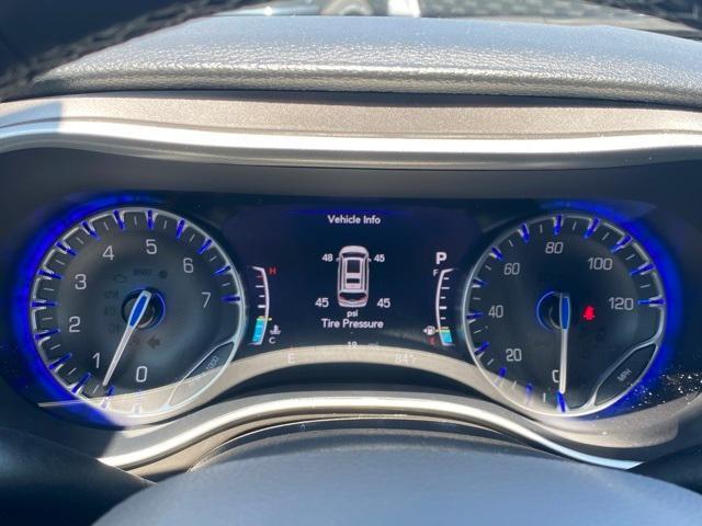 new 2025 Chrysler Pacifica car, priced at $45,742