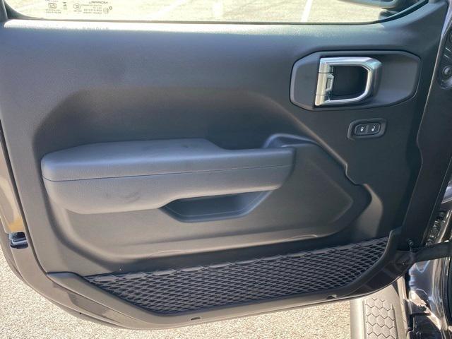 new 2026 Jeep Wrangler car, priced at $43,500