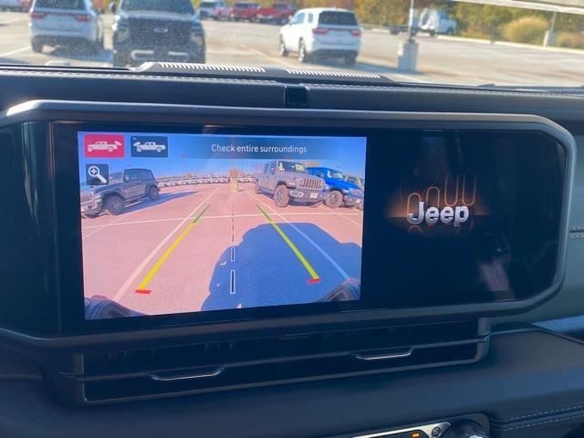 new 2025 Jeep Gladiator car, priced at $59,050