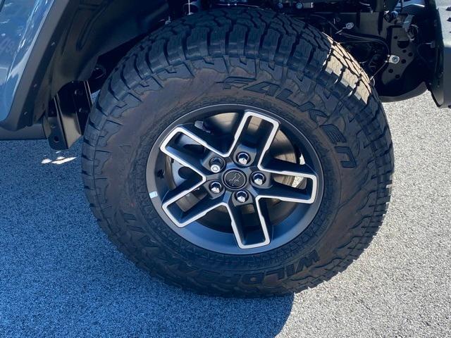 new 2025 Jeep Gladiator car, priced at $59,050