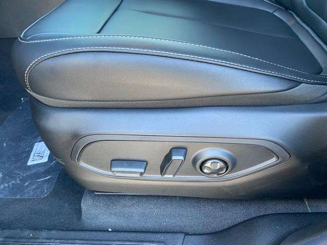 new 2025 Jeep Grand Cherokee car, priced at $46,750