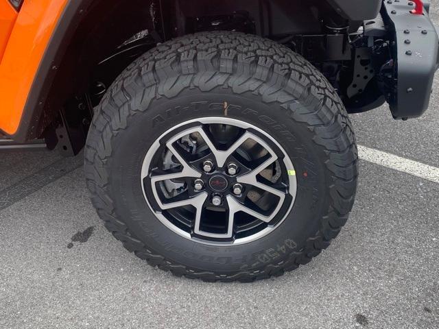 new 2025 Jeep Wrangler car, priced at $60,248