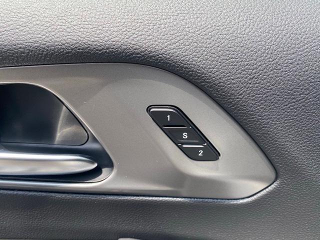 new 2025 Chrysler Pacifica Hybrid car, priced at $40,490