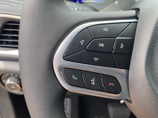new 2025 Chrysler Pacifica Hybrid car, priced at $40,490