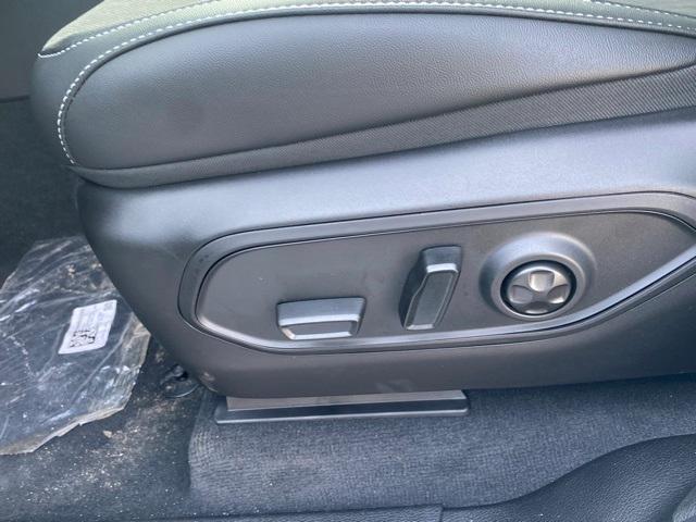 new 2025 Jeep Grand Cherokee L car, priced at $41,515