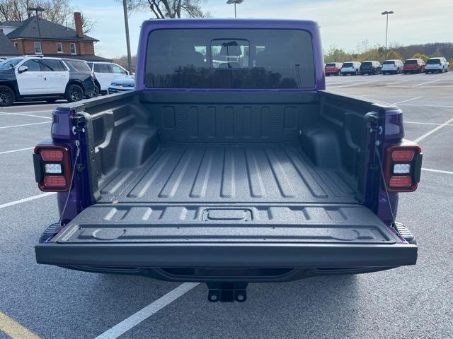 new 2026 Jeep Gladiator car, priced at $64,115