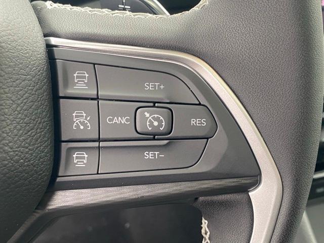 new 2025 Jeep Grand Cherokee car, priced at $41,750