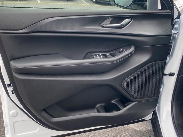 new 2025 Jeep Grand Cherokee car, priced at $41,750