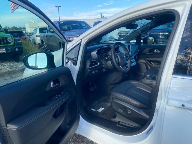 new 2026 Chrysler Voyager car, priced at $38,250