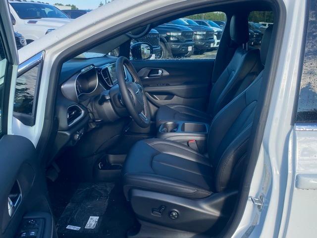 new 2026 Chrysler Voyager car, priced at $38,250