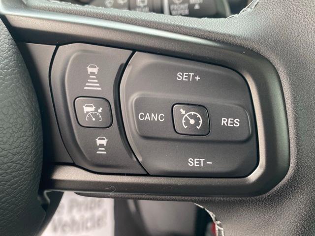 new 2025 Jeep Wrangler car, priced at $40,855