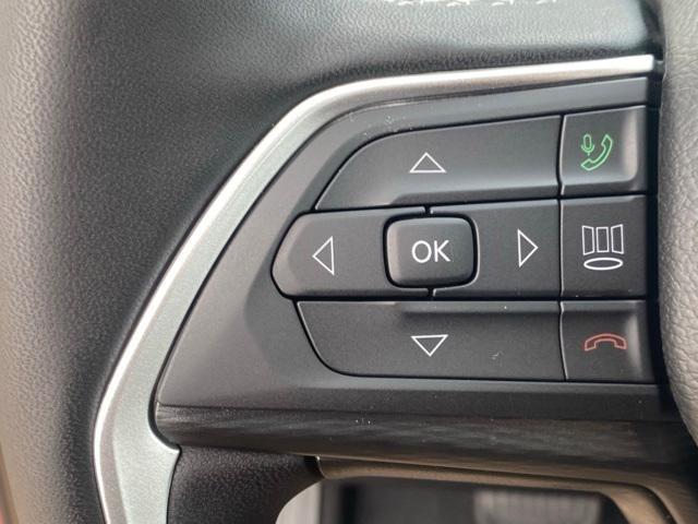 new 2025 Jeep Grand Cherokee car, priced at $36,750