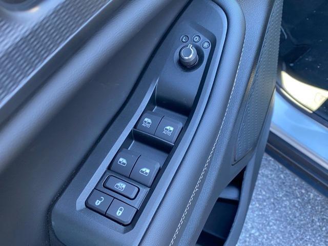 new 2025 Jeep Grand Cherokee car, priced at $40,750