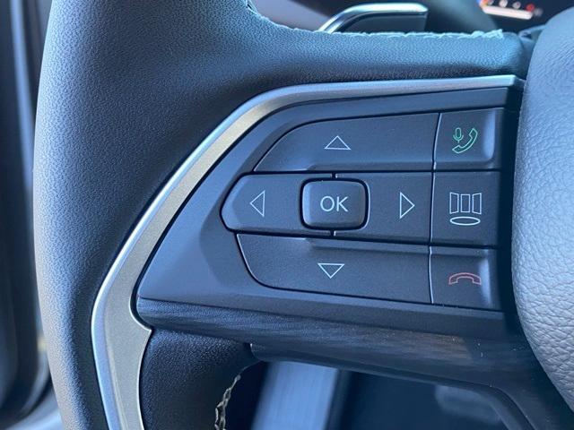 new 2025 Jeep Grand Cherokee car, priced at $40,750