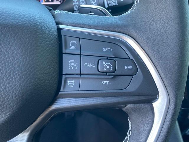 new 2025 Jeep Grand Cherokee car, priced at $36,500