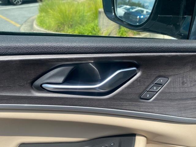 new 2025 Jeep Grand Cherokee car, priced at $42,000