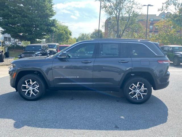 new 2025 Jeep Grand Cherokee car, priced at $42,750