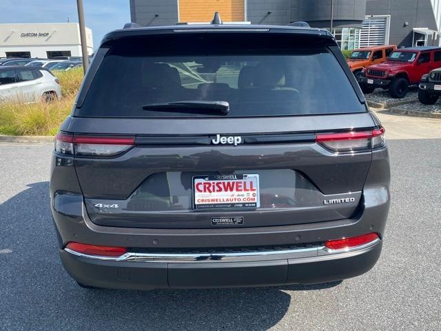 new 2025 Jeep Grand Cherokee car, priced at $42,750