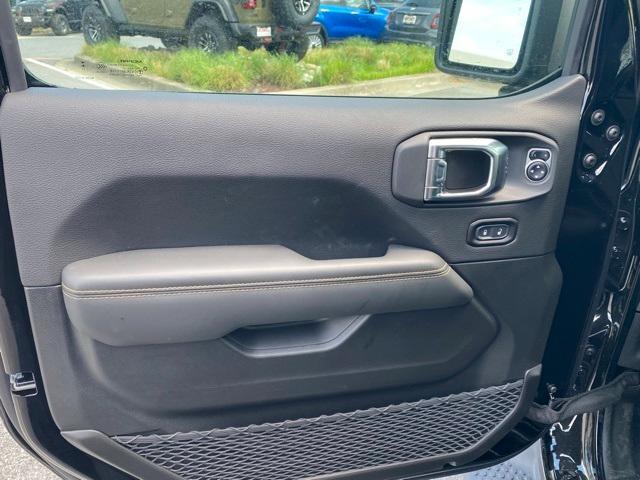 new 2025 Jeep Wrangler car, priced at $54,293