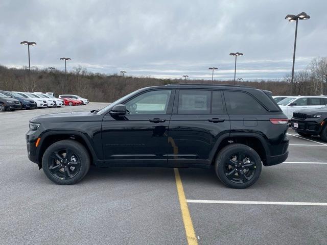 new 2025 Jeep Grand Cherokee car, priced at $43,500