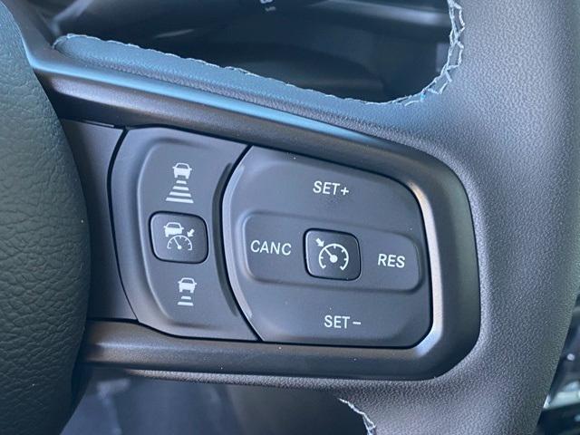 new 2025 Jeep Gladiator car, priced at $47,250
