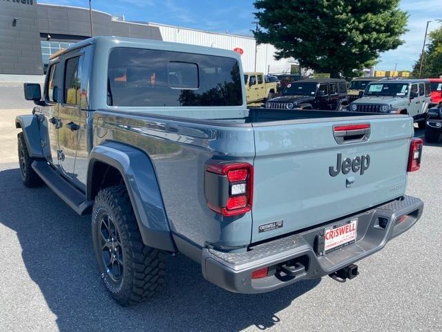 new 2025 Jeep Gladiator car, priced at $47,250