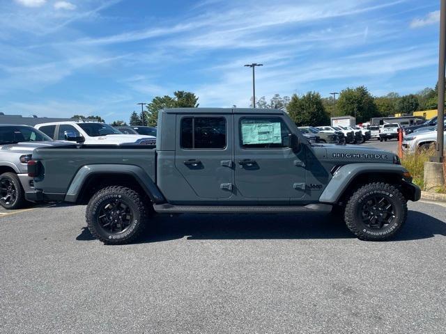 new 2025 Jeep Gladiator car, priced at $47,250