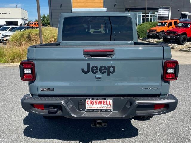 new 2025 Jeep Gladiator car, priced at $47,250