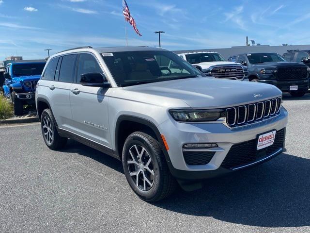 new 2025 Jeep Grand Cherokee car, priced at $41,638