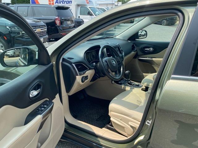 used 2019 Jeep Cherokee car, priced at $16,972