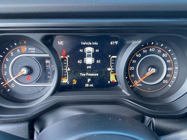 new 2026 Jeep Gladiator car, priced at $65,975