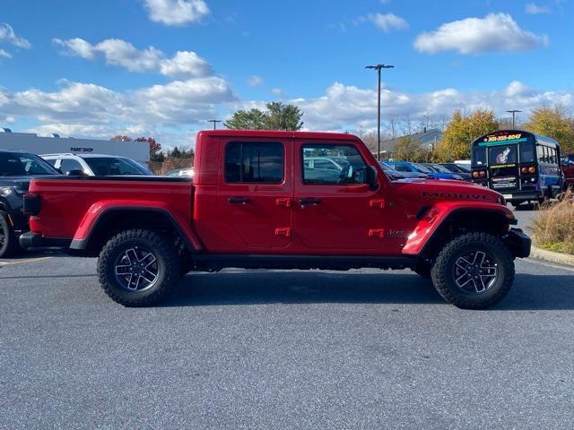 new 2026 Jeep Gladiator car, priced at $65,975