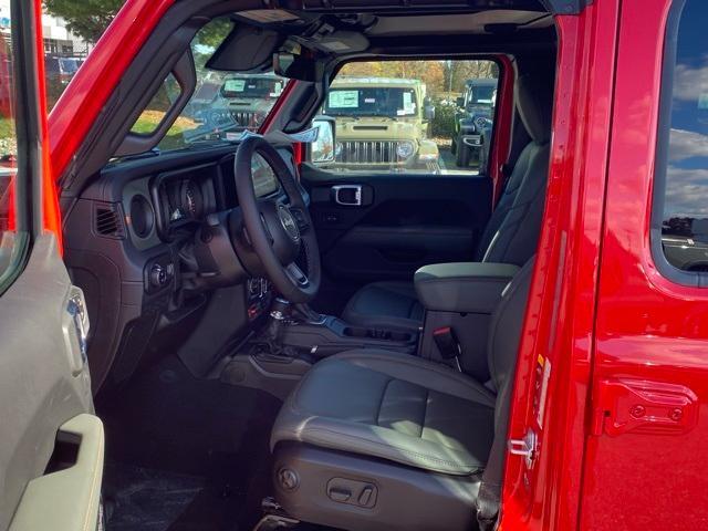 new 2026 Jeep Gladiator car, priced at $65,975