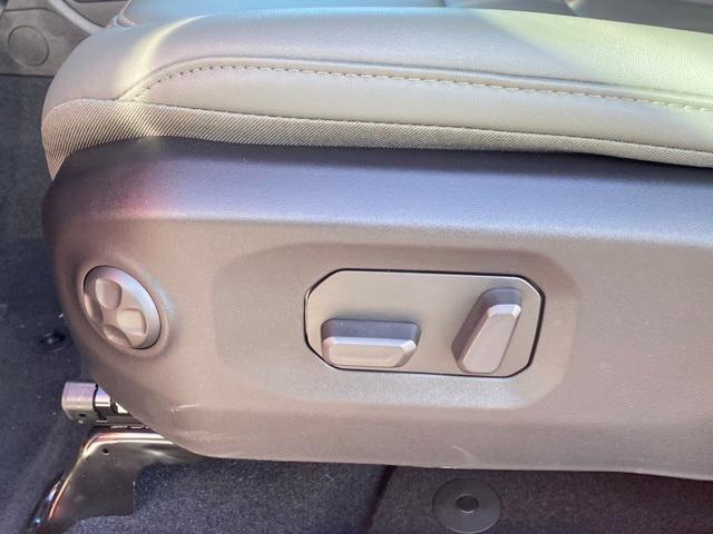 new 2026 Jeep Gladiator car, priced at $65,975