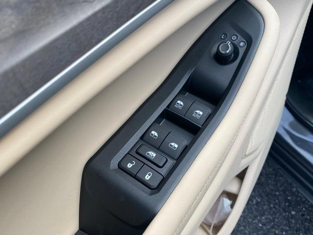 new 2025 Jeep Grand Cherokee car, priced at $46,625