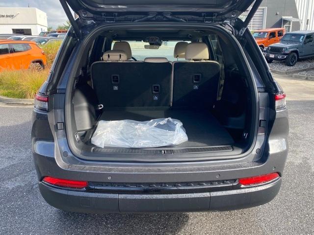 new 2025 Jeep Grand Cherokee car, priced at $46,625