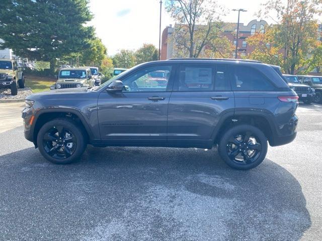 new 2025 Jeep Grand Cherokee car, priced at $46,625
