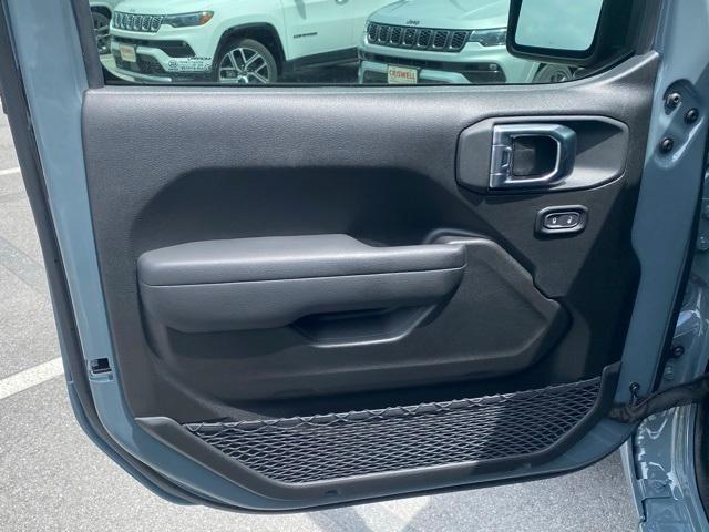 new 2025 Jeep Wrangler car, priced at $36,284