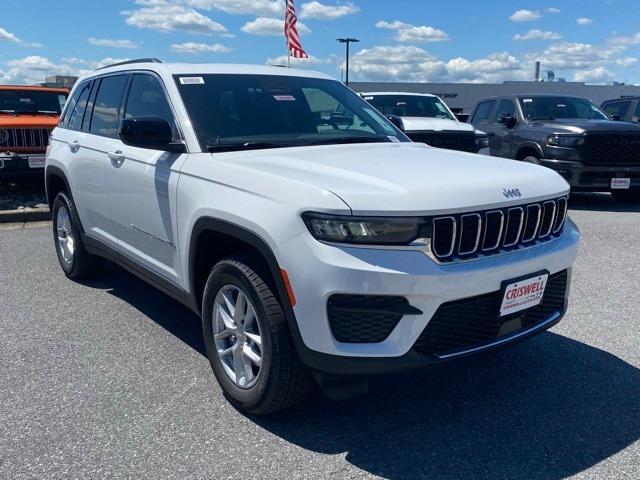 new 2025 Jeep Grand Cherokee car, priced at $37,000