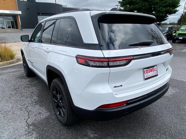 new 2025 Jeep Grand Cherokee car, priced at $40,323