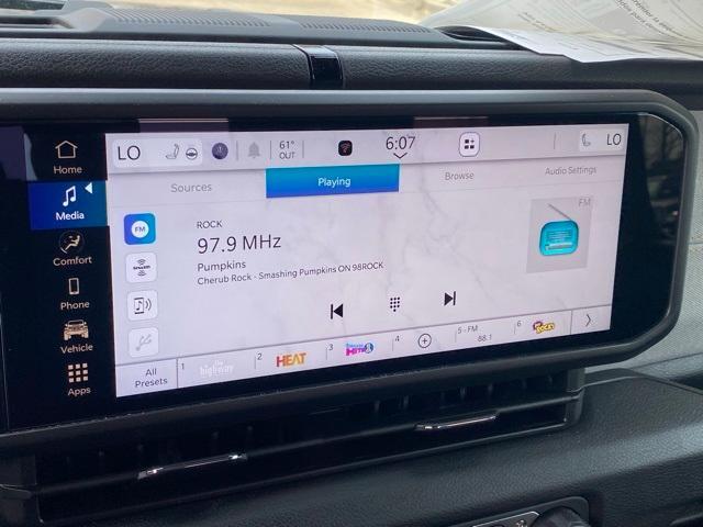 new 2025 Jeep Wrangler car, priced at $43,275