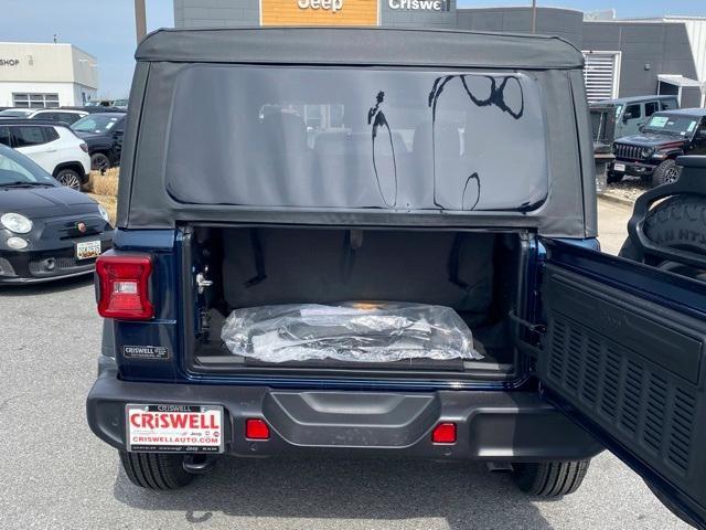 new 2025 Jeep Wrangler car, priced at $43,275