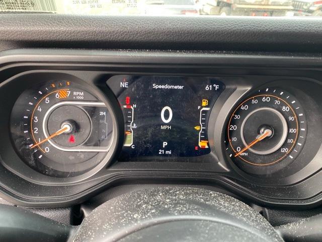 new 2025 Jeep Wrangler car, priced at $43,275